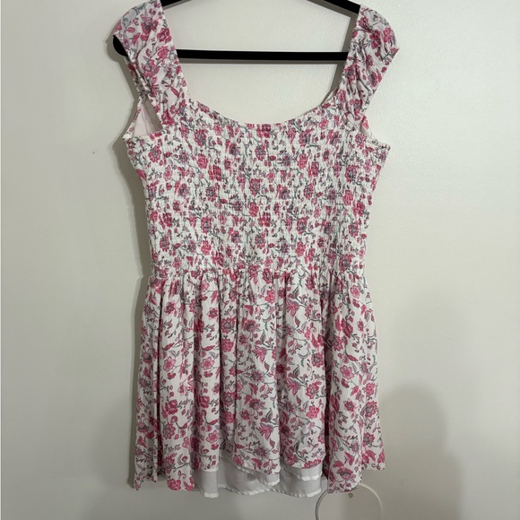 Hollister Pink and White Floral Mini Dress Size XLARGE - Picture 6 of 9